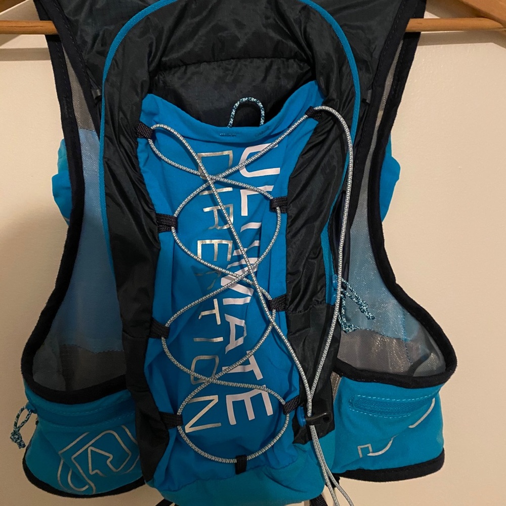 Ultimate Direction Hydration Vest - Picture 2 of 2